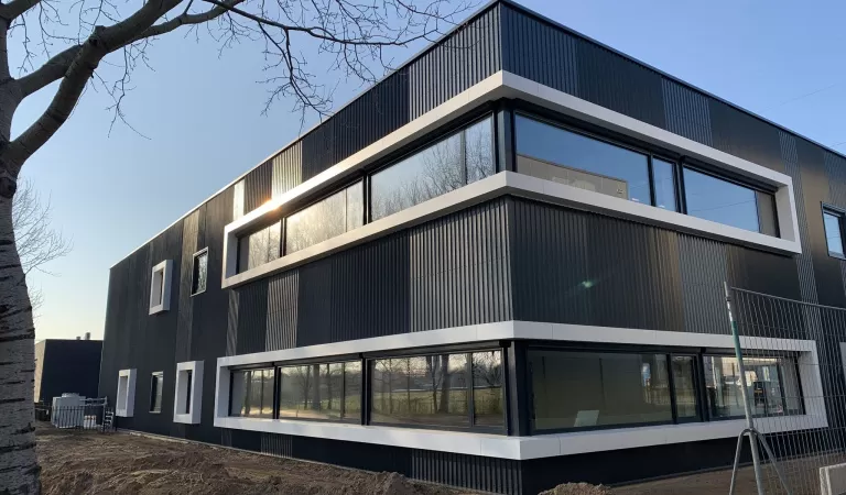 Nieuw duurzaam kantoor 1100m2 Energa Venlo